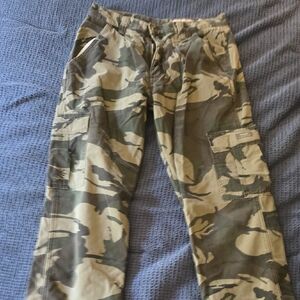 Wrangler Camouflage Cargo Pants